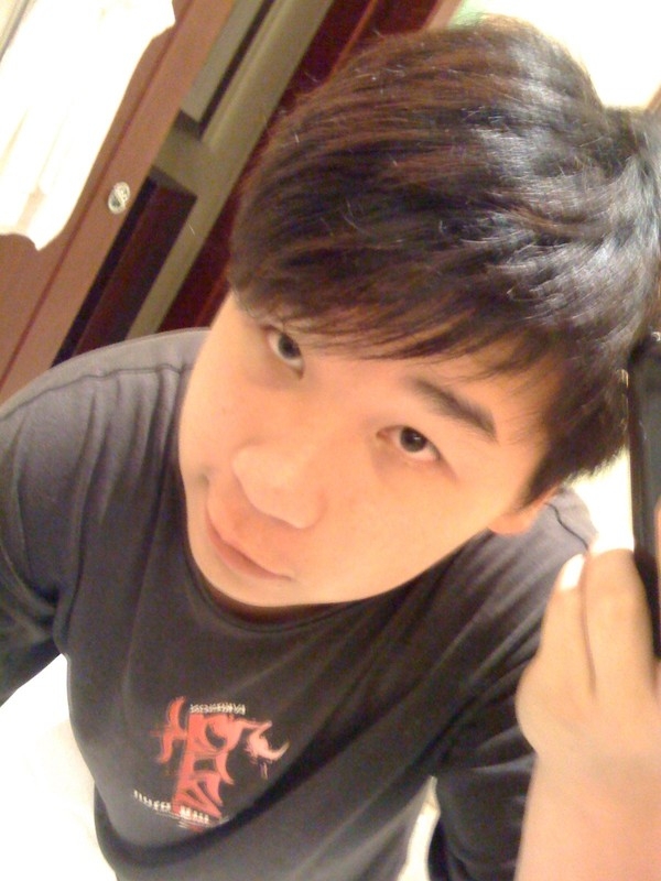 陈鸿翔先生的第一张照片--香港基督教相亲网