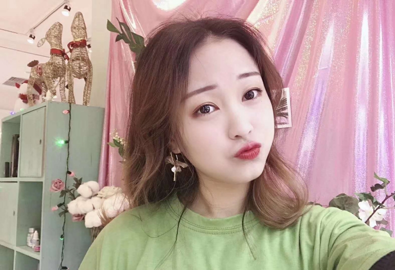 罗兰的第二张照片--香港基督教相亲网