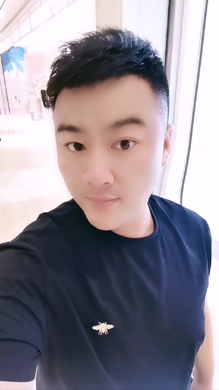 微风徐徐的第二张照片--香港基督教相亲网