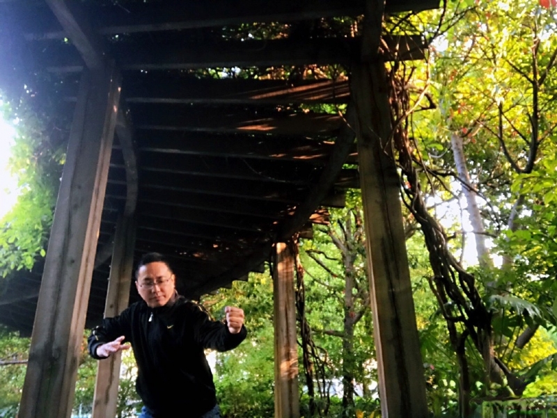 自故深情好受伤的第二张照片--香港基督教相亲网