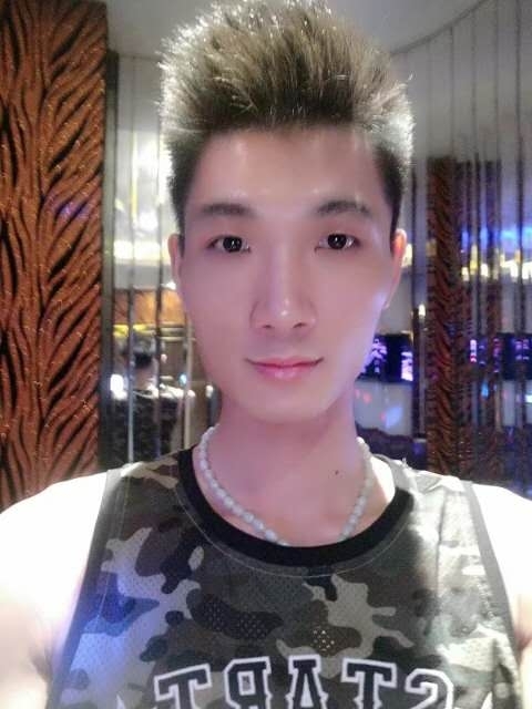 人生如戏的第一张照片--香港基督教相亲网