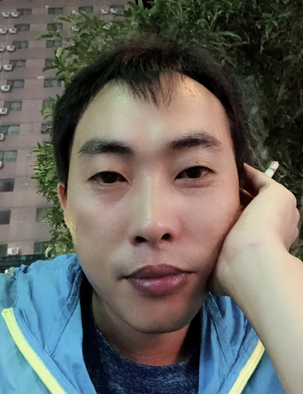 一直在路上的第一张照片--香港基督教相亲网