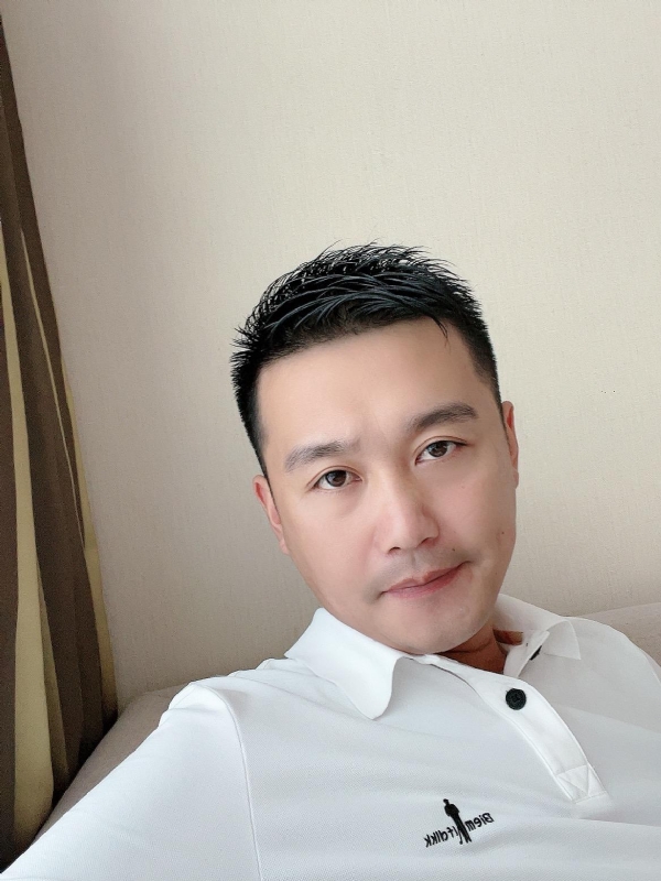 笑望人非的第一张照片--香港基督教相亲网