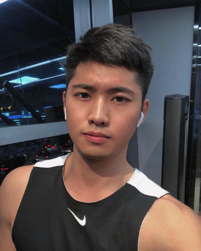 林毅的第一张照片--香港基督教相亲网