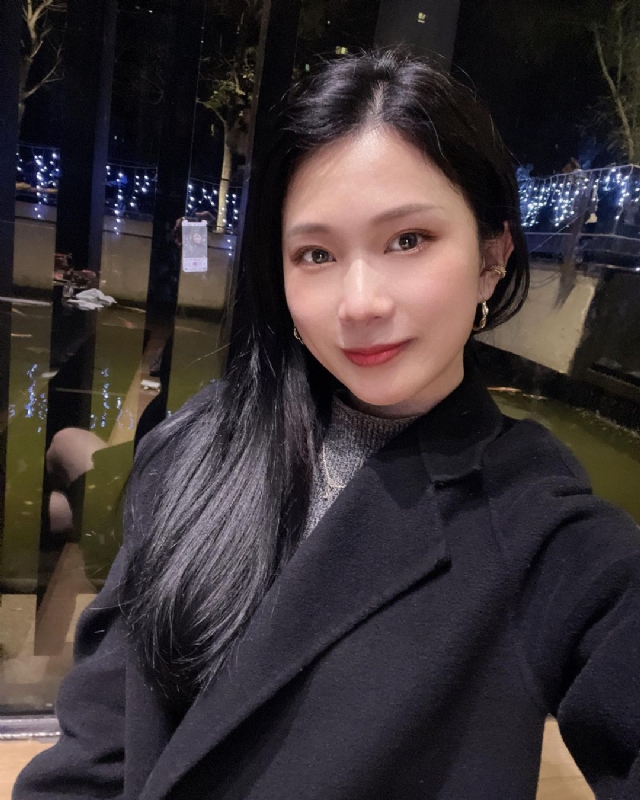 欣欣向荣的第一张照片--香港基督教相亲网