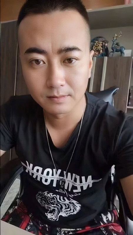 Luck耀的第一张照片--香港基督教相亲网